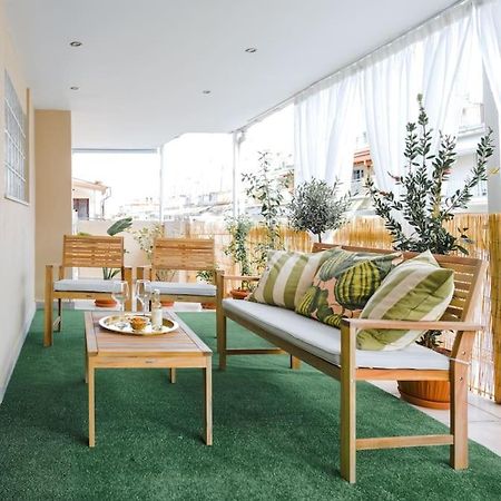Flowery Penthouse In City Centre Of Thessaloniki Exterior photo