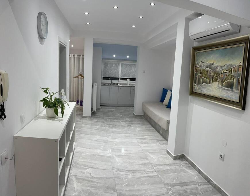 Flowery Penthouse In City Centre Of Thessaloniki Exterior photo