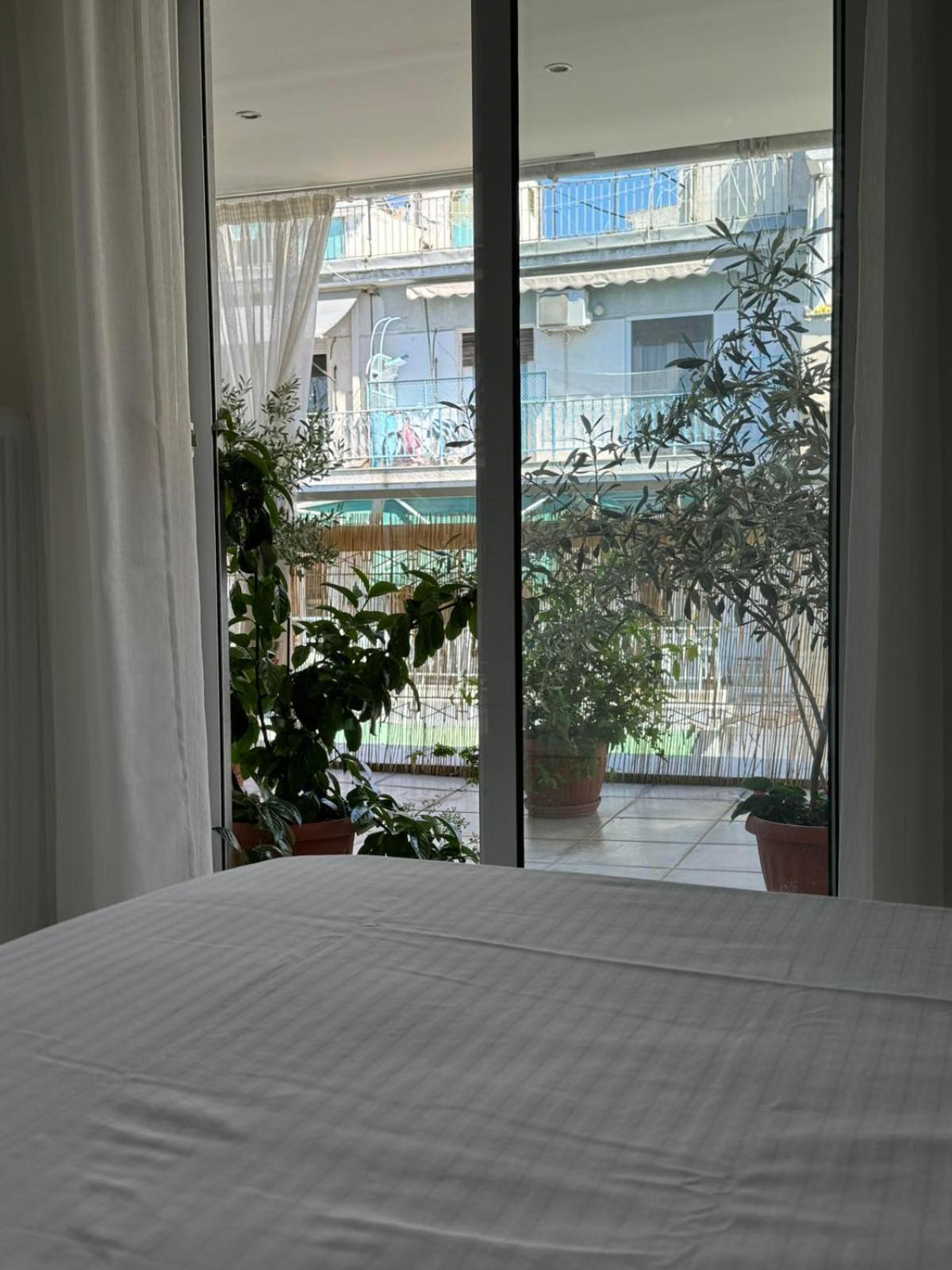 Flowery Penthouse In City Centre Of Thessaloniki Exterior photo